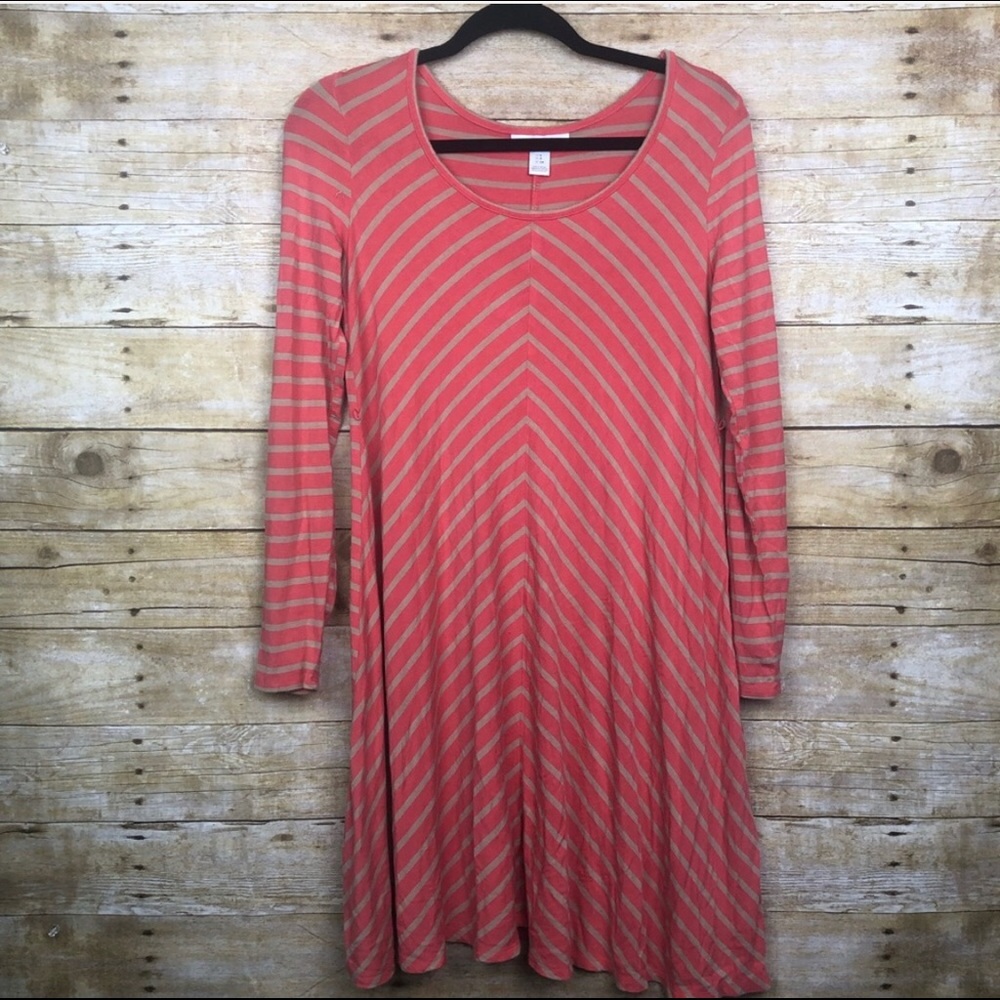 Motherhood maternity dress 🛍